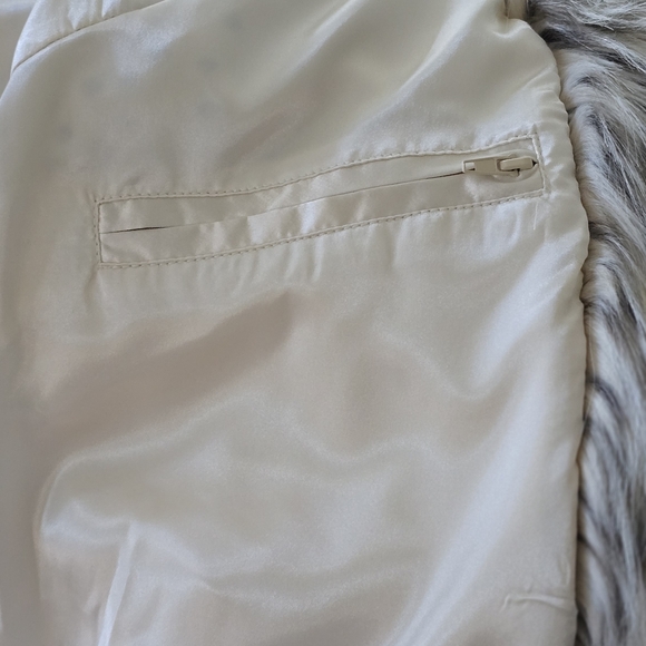 Cream Faux Fur Coat - Picture 5 of 6